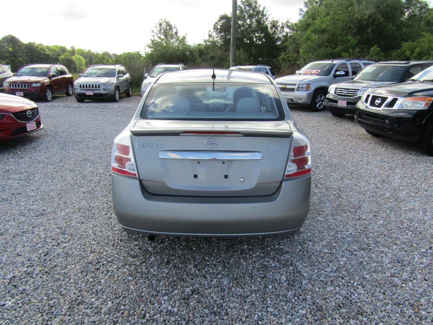 2012 Silver /Gray Nissan Sentra 2.0 (3N1AB6AP9CL) with an 2.0L L4 DOHC 16V engine, Automatic transmission, located at 15016 S Hwy 231, Midland City, AL, 36350, (334) 983-3001, 31.306210, -85.495277 - Photo#6